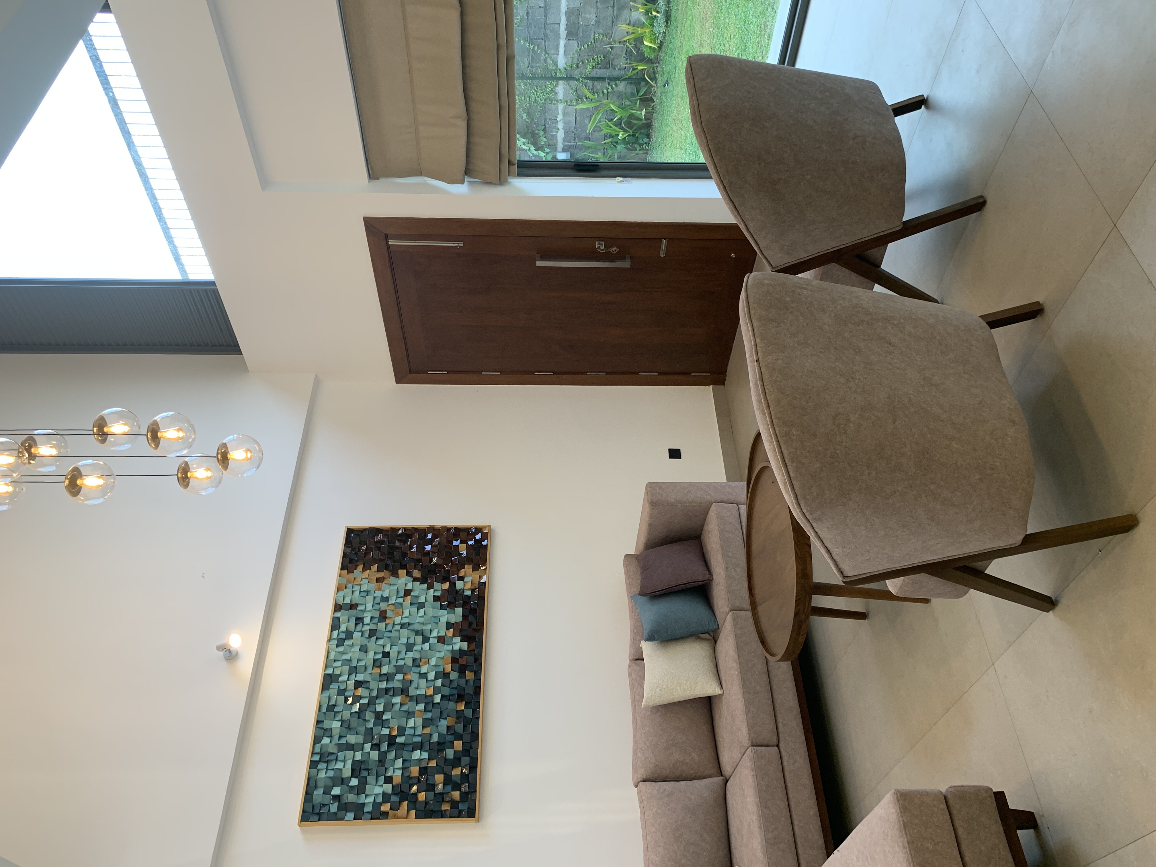 Modern Contemporary Home — image 9