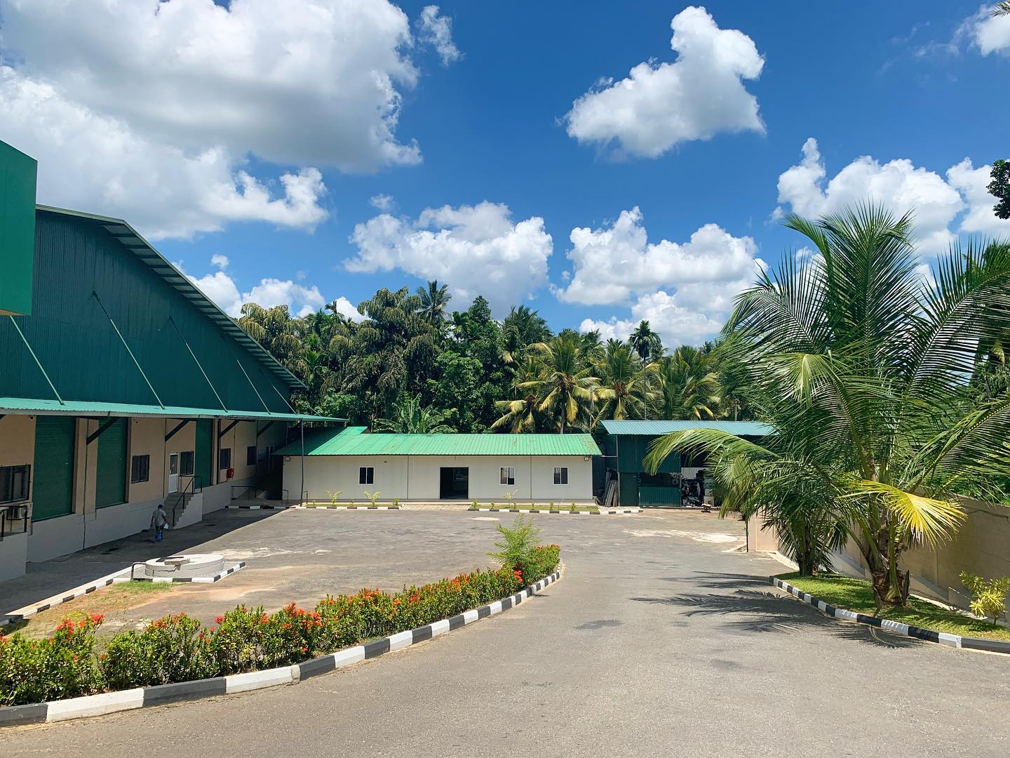 Factory/Warehouse  — image 9